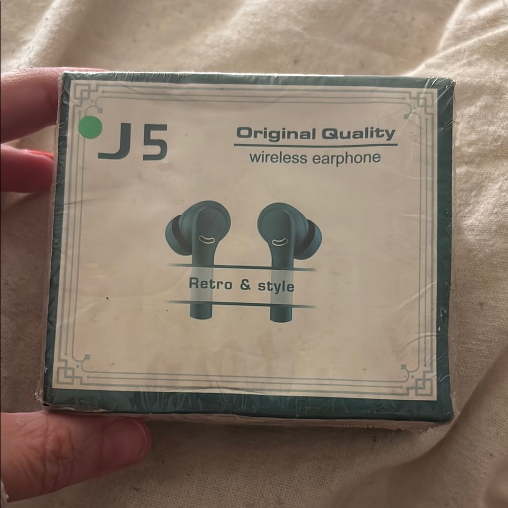 J5 Wireless Earphones - Black